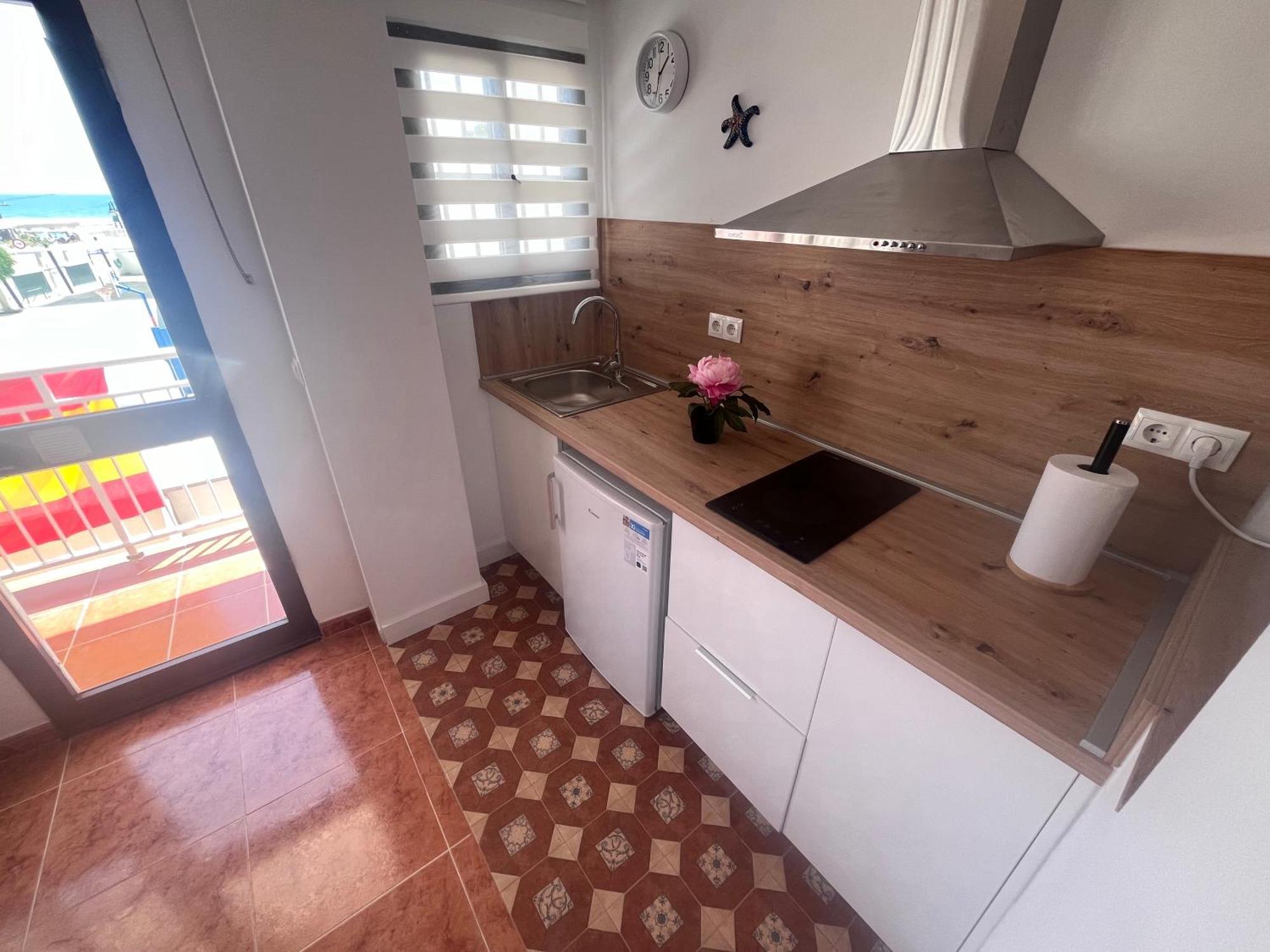 Apartamento Lidia Planta 1, La Carihuela 1ª Linea Playa, Vistas Mar, 1 Dormitorio, 52 M2, 1-3 Huesped, Amplio Balcon, Wifi Torremolinos Exterior photo