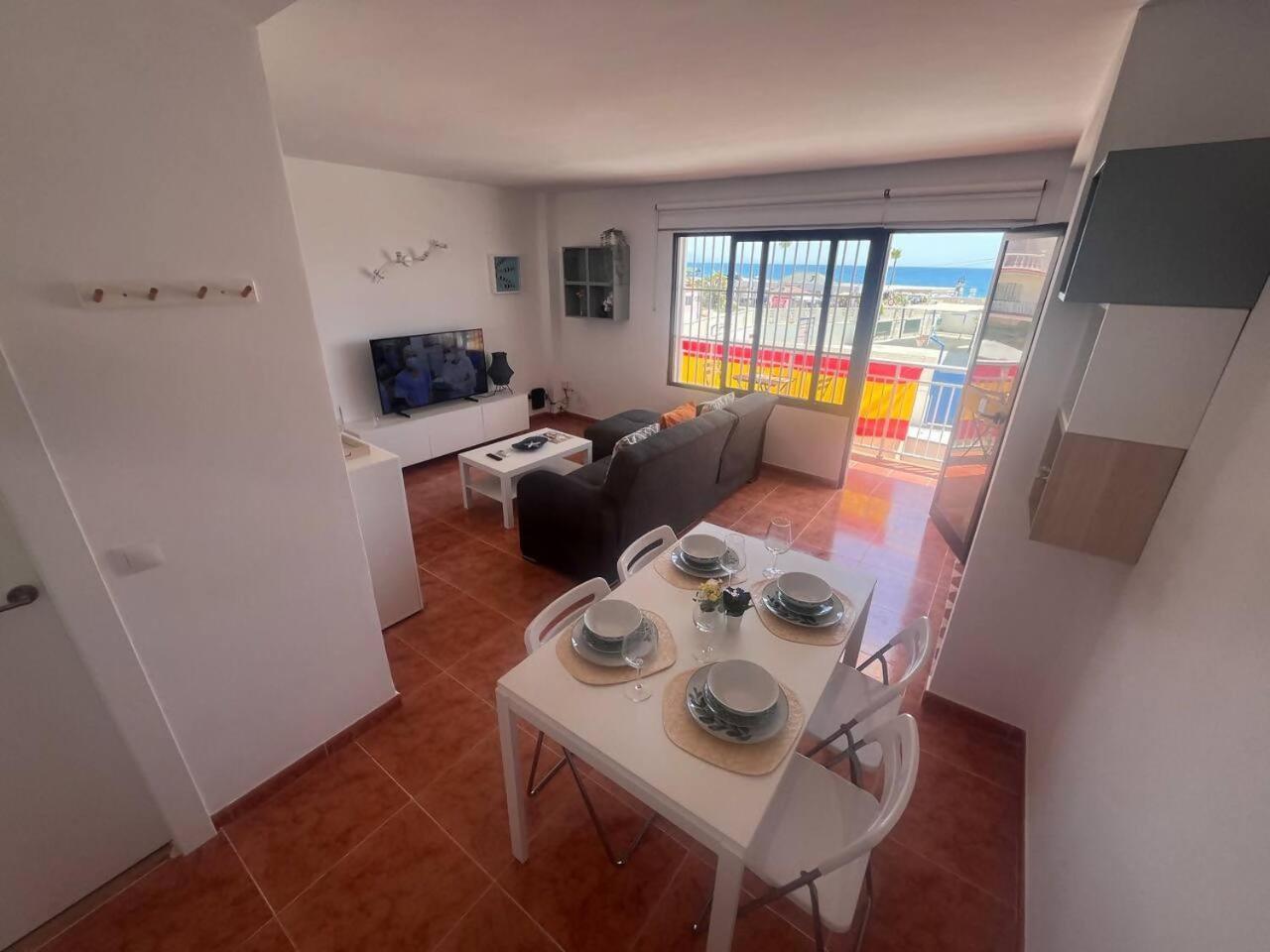 Apartamento Lidia Planta 1, La Carihuela 1ª Linea Playa, Vistas Mar, 1 Dormitorio, 52 M2, 1-3 Huesped, Amplio Balcon, Wifi Torremolinos Exterior photo
